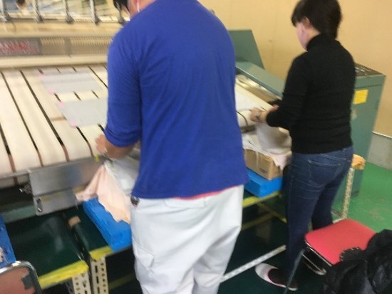 施設外就労・クリーニング作業仕上げ
